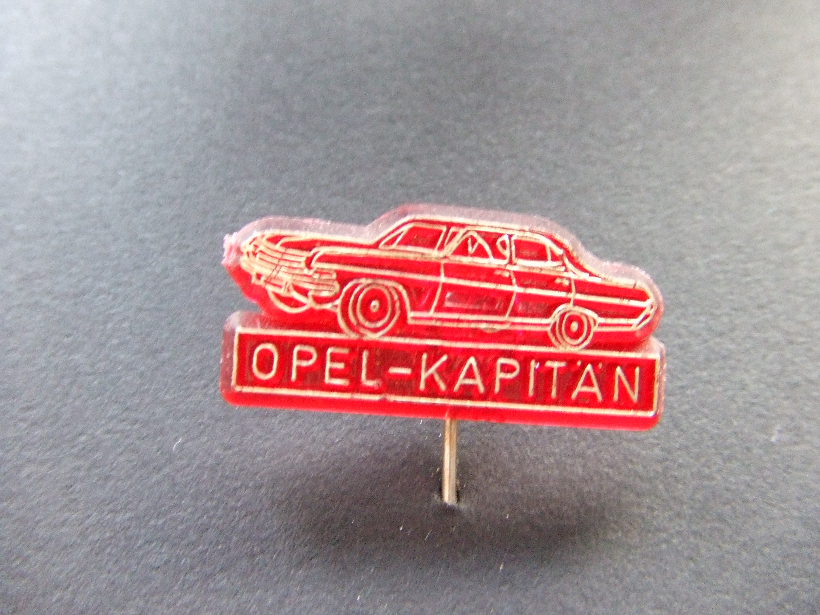 Opel Kapitan rood oldtimer